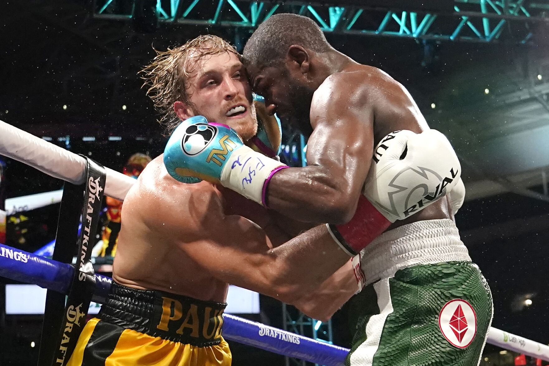 APTOPIX Mayweather Paul Boxing